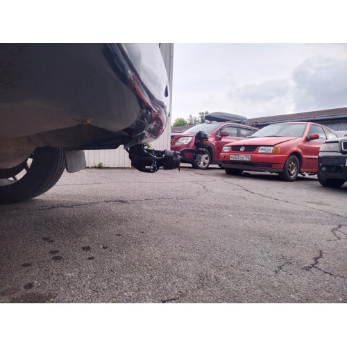 Фаркоп PT Group на TOYOTA Land Cruiser 200 Executive	2016- Арт. TLC-16-991122.00