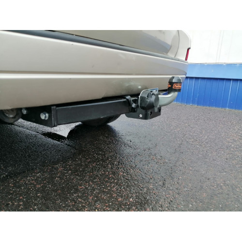 Фаркоп Лидер Плюс на TOYOTA Land Cruiser 150 2009-  Арт. T113-F 