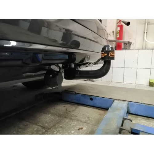 Фаркоп ARAGON на BMW X7 2020–  Арт. E0806CV (быстросъемный)